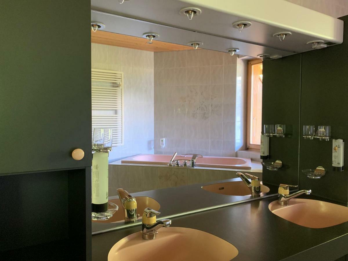 Hotel Huldi ادلبودن المظهر الخارجي الصورة